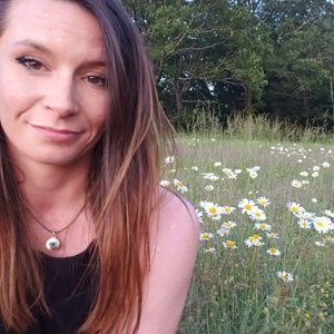 Meet your Posher, Hillary